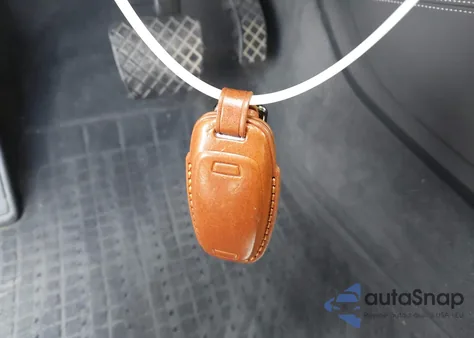 2019 Audi E-Tron Premium Plus z USA, uszkodzony, nr VIN WA1VAAGE1KB025145